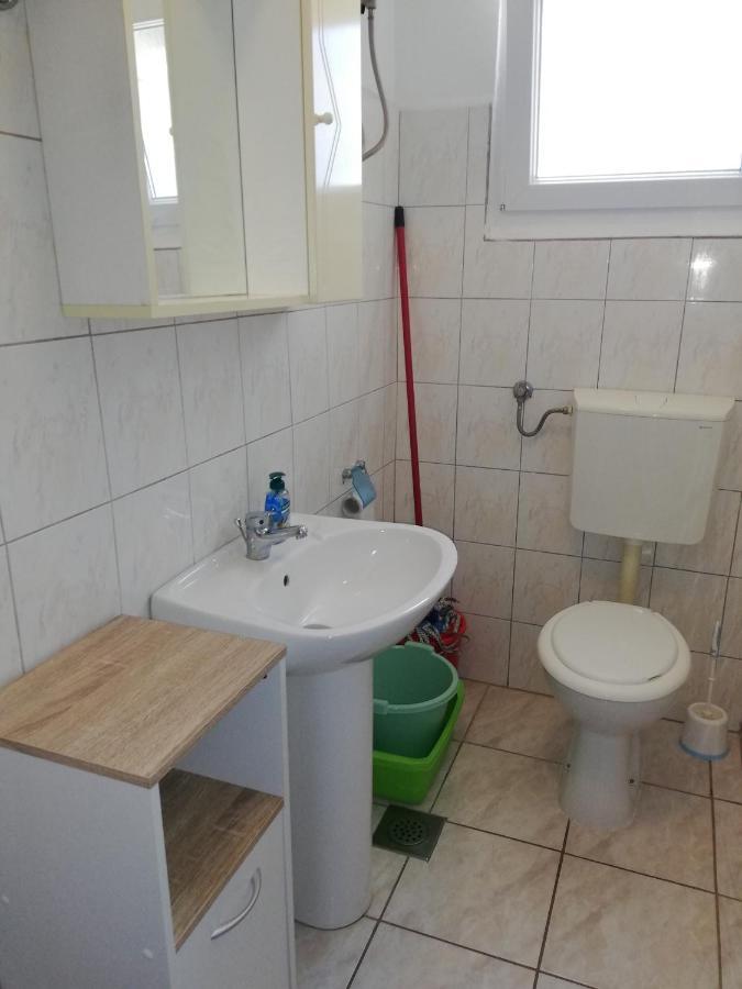 Edy Appartement Banjole Buitenkant foto